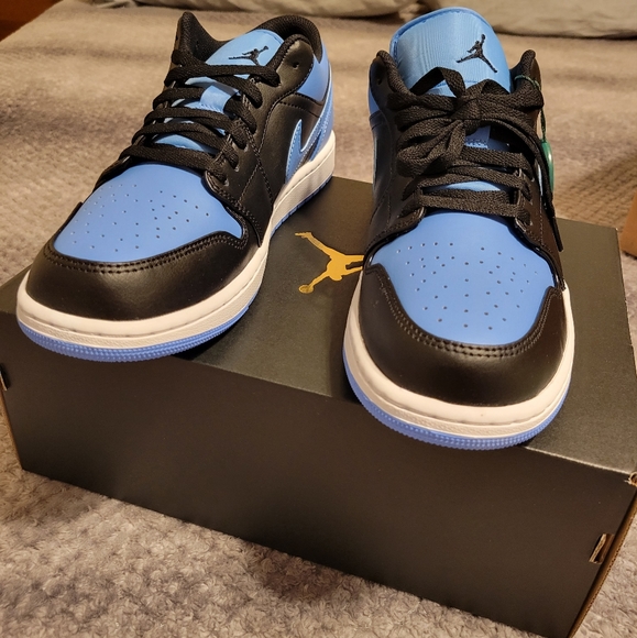 Nike Air Jordan 1 Low, Men's 10.5, Women 12, Blue and Black - Picture 2 of 5